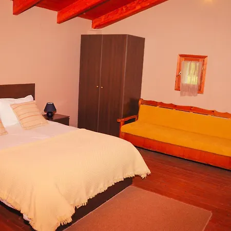 Penzion Seasons πέτρινες παραδοσιακές Kalavryta