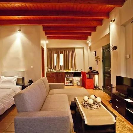 Guest house Seasons πέτρινες παραδοσιακές Kalavryta