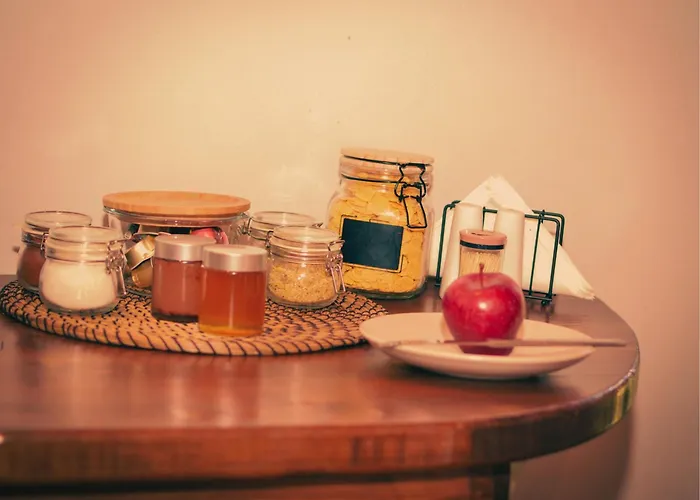 Seasons πέτρινες παραδοσιακές Pensión 4*